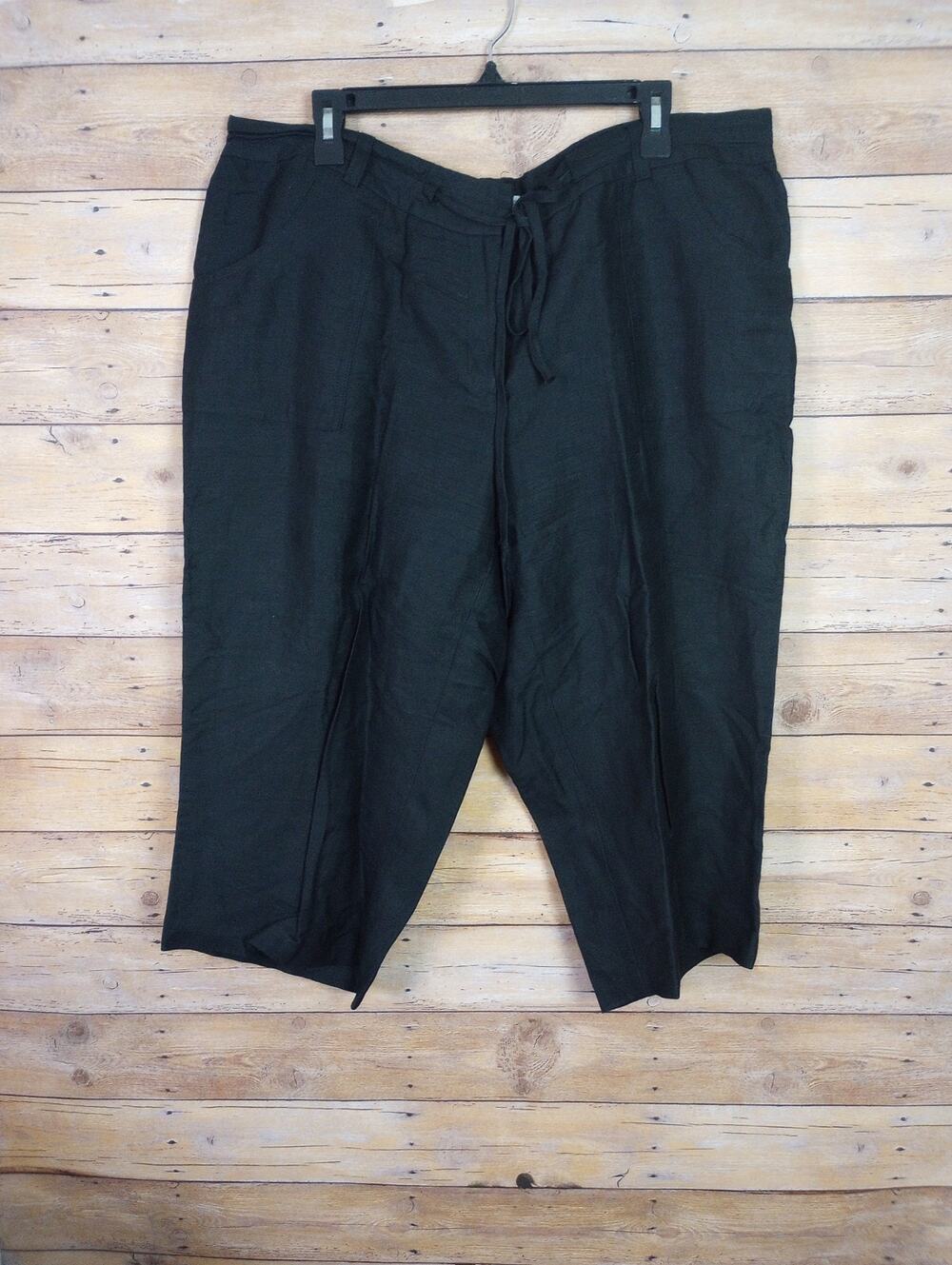 Fashion Bug Women Cropped Capri Pants 18W Black Relaxed Fit